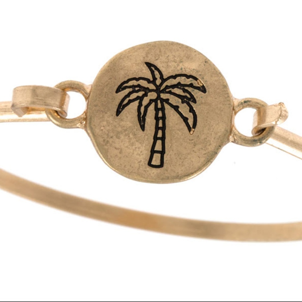 🟠3/$25 Palm Tree etched disk bracelet - Gold - Picture 2 of 4